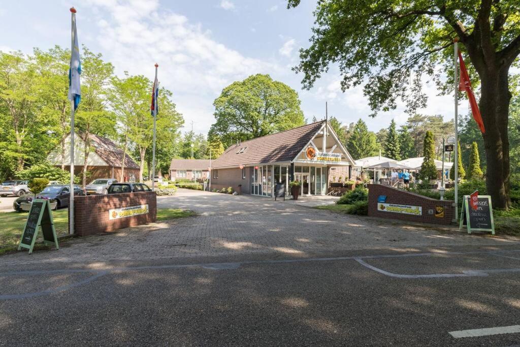 Sfeervol Chalet In Drenthe Bij Het Dwingelderveld Villa Spier Eksteriør billede